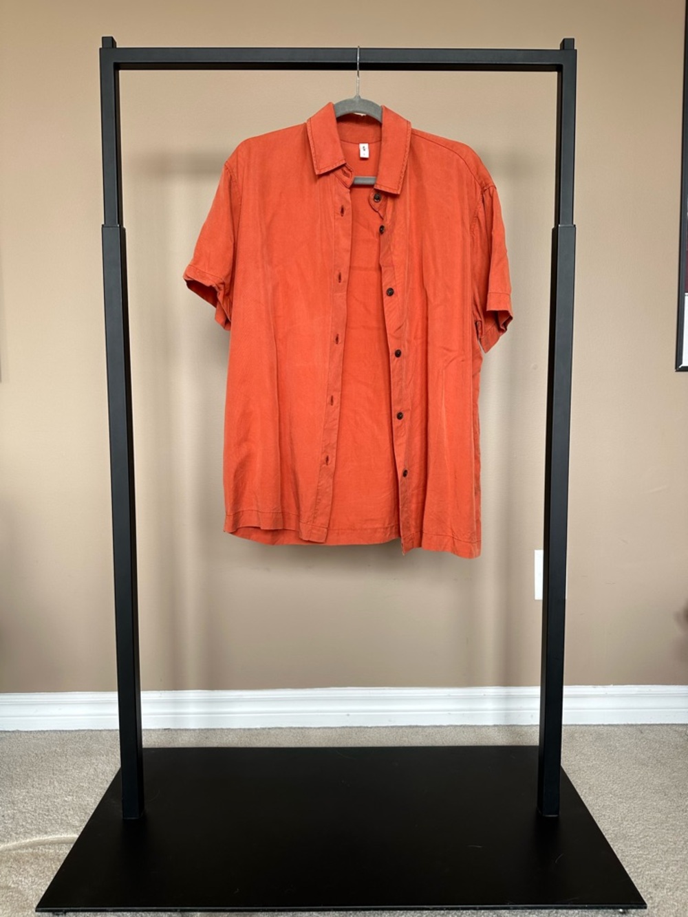 KOTN Men's Short-Sleeve Button-Down Shirt in Burnt Orange
